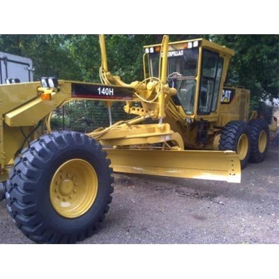 Caterpillar Motor Grader CAT 120/140/160 H Rear Glass 1 Caterpillar Motor Grader CAT 120/140/160 H Rear Glass